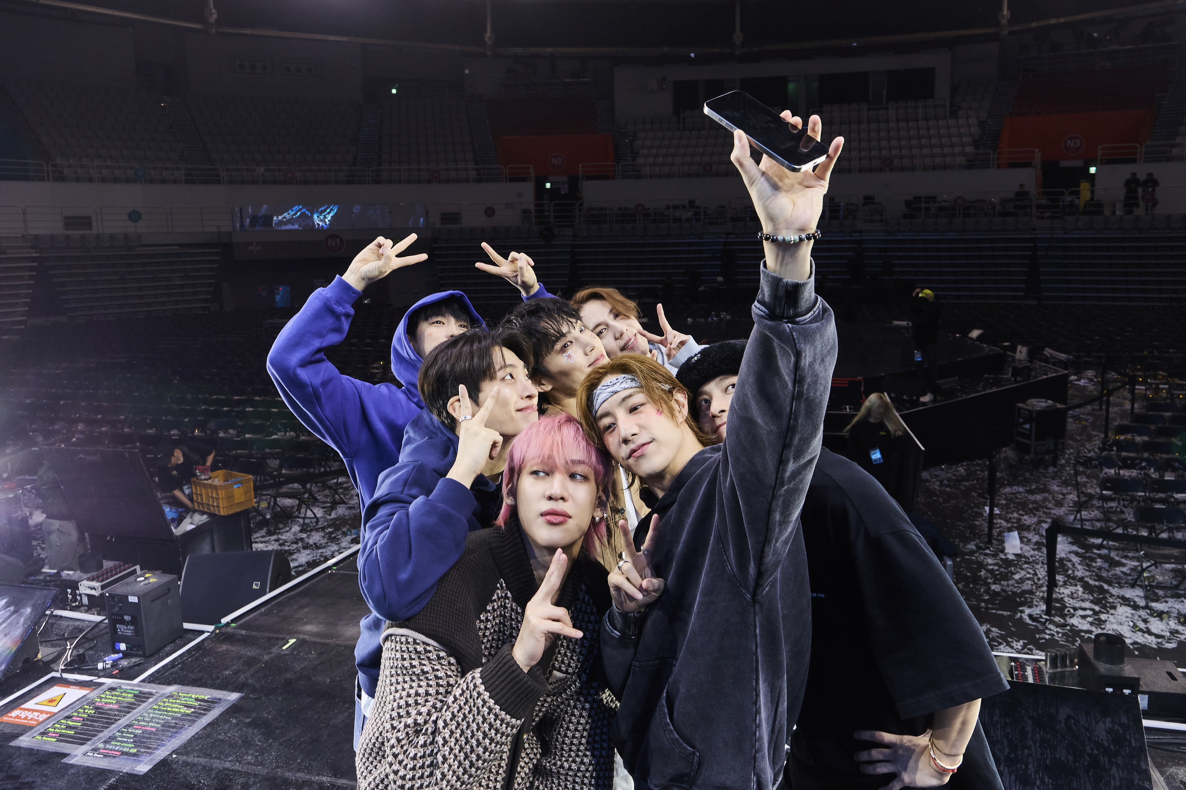 GOT7 shines at NESTFEST Concert online in 2025